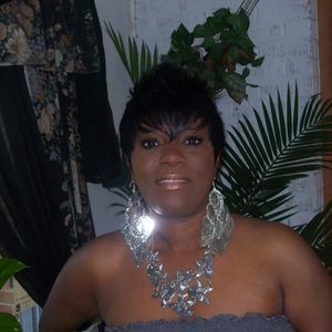 Meet your Posher, Loistine